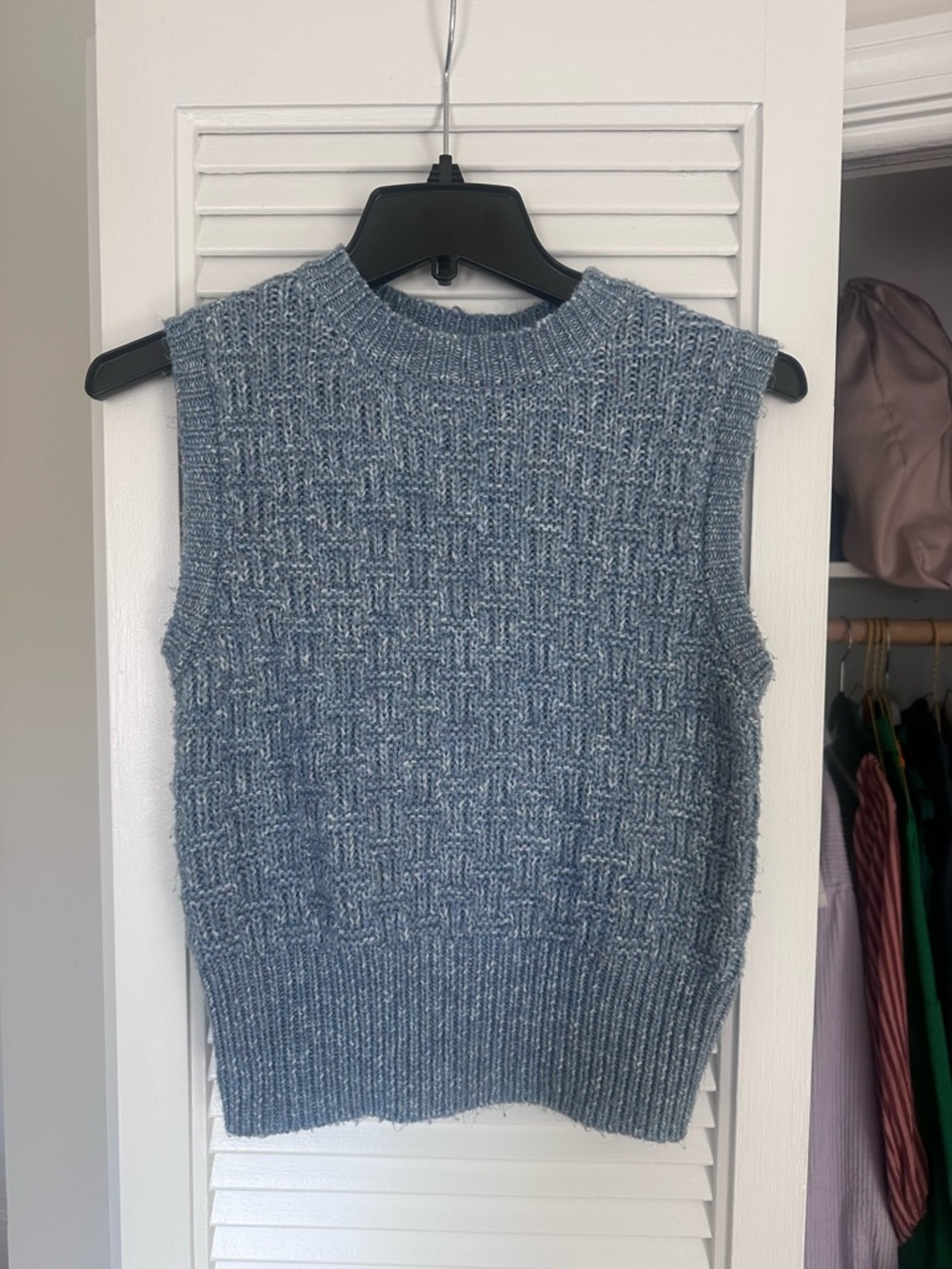 Topshop Textured Sleeveless Crew Neck Sweater Vest in Light Blue